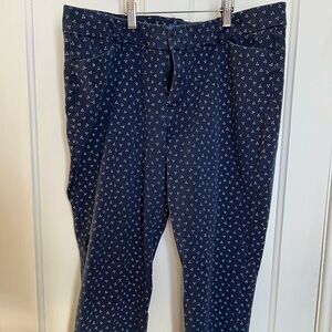 Old Navy pixie mid rise pants - size 18